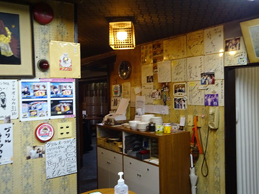グリルオーツカ店内
