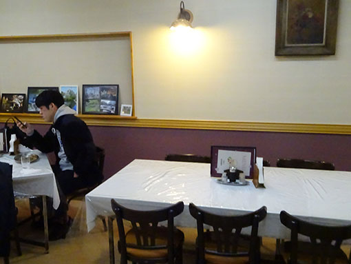 グリルオーツカ店内
